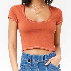 Scoop Neck Crop Tee